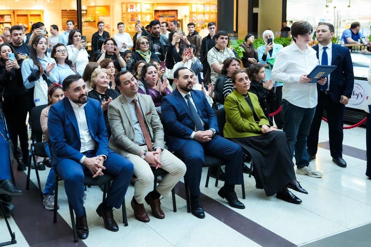 Sevgi varsa, fərq yoxdur - "Bank of Baku"dan özəl layihə (FOTO)